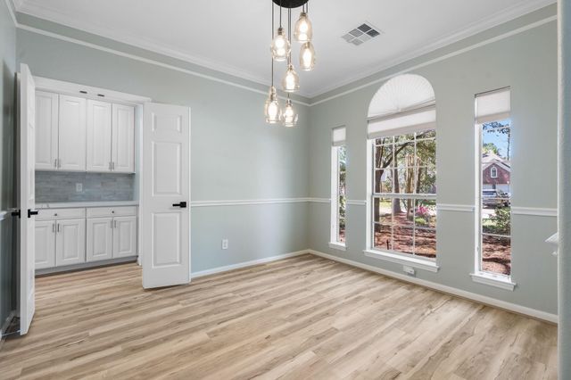 38 Terraglen Drive, The Woodlands, TX 77382