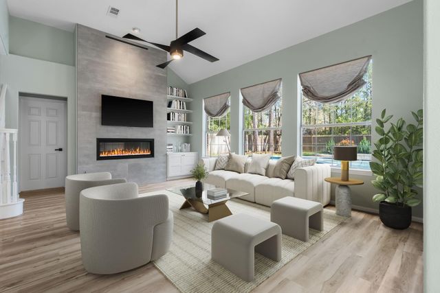 38 Terraglen Drive, The Woodlands, TX 77382