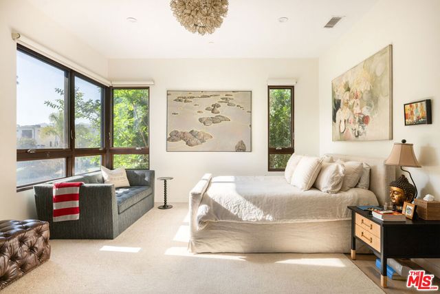 6369 W June Place, Los Angeles, CA 90038
