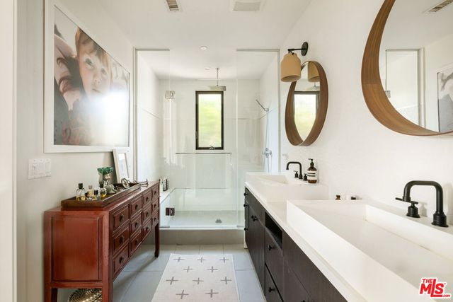 6369 W June Place, Los Angeles, CA 90038
