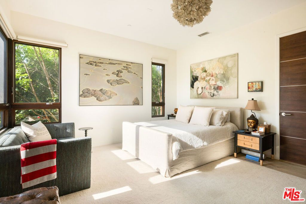 Image 21 of property listing at 6369 W June Place, Los Angeles, CA 90038