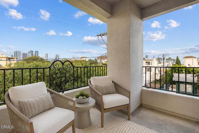 1830 Pelham Avenue 301, Los Angeles, CA 90025