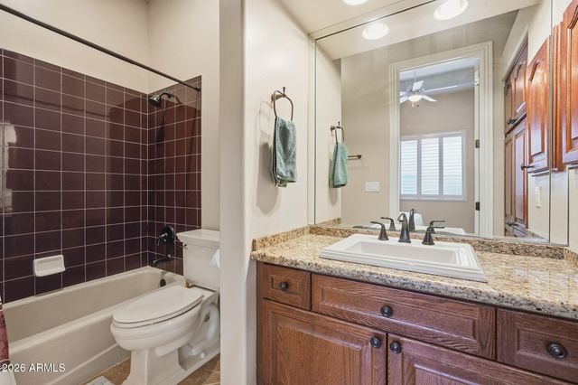 8351 S HOMESTEAD Lane, Tempe, AZ 85284