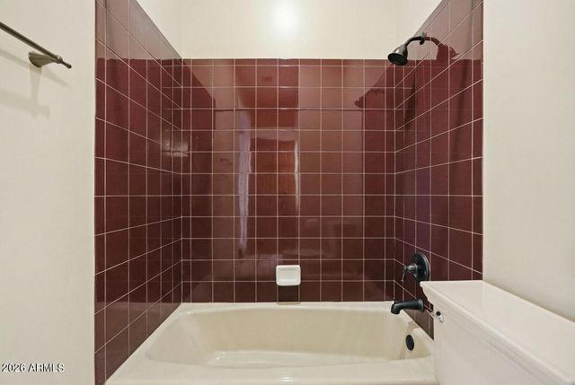 8351 S HOMESTEAD Lane, Tempe, AZ 85284