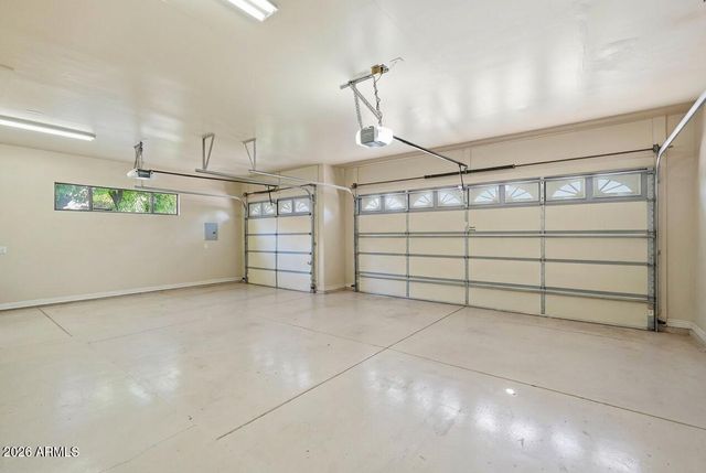 8351 S HOMESTEAD Lane, Tempe, AZ 85284