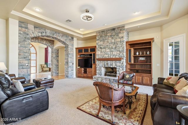 8351 S HOMESTEAD Lane, Tempe, AZ 85284