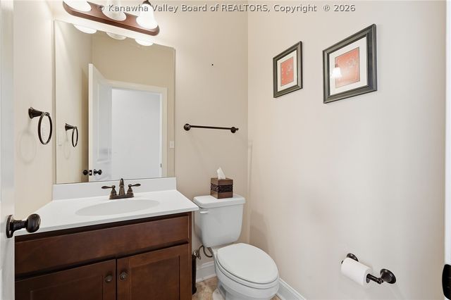 110 Patriot Way, Charleston, WV 25314