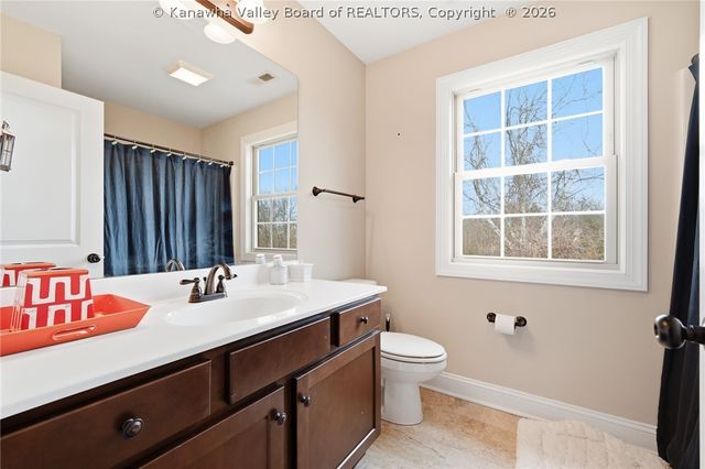 110 Patriot Way, Charleston, WV 25314