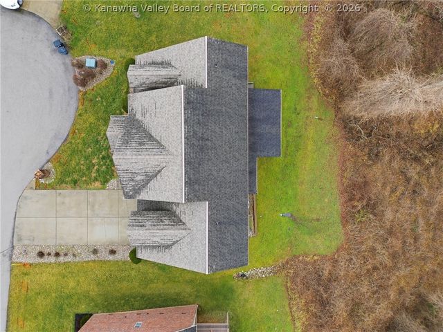 110 Patriot Way, Charleston, WV 25314