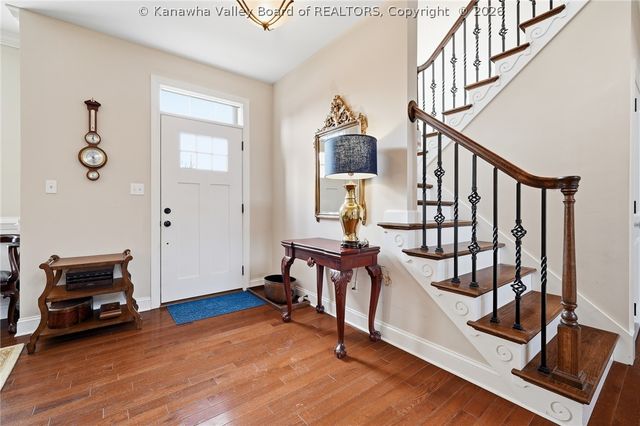 110 Patriot Way, Charleston, WV 25314