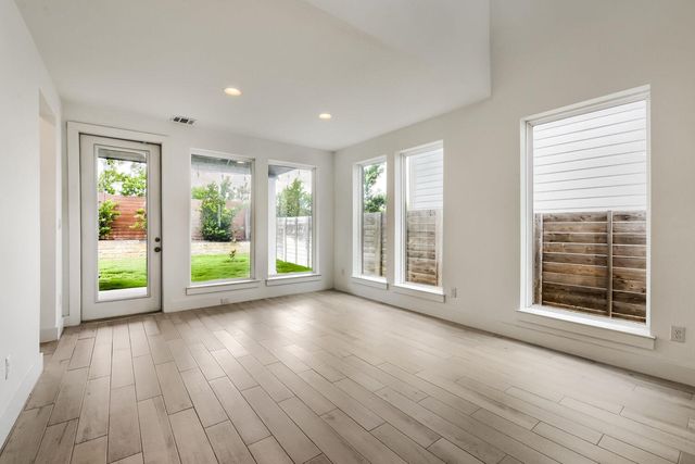 1505 Seeger DR, Pflugerville, TX 78660