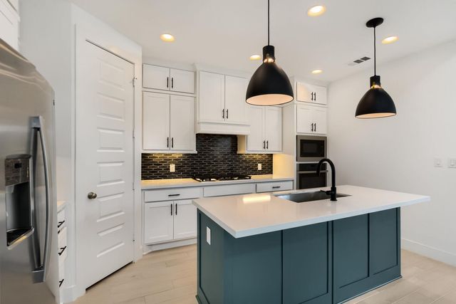 1505 Seeger DR, Pflugerville, TX 78660