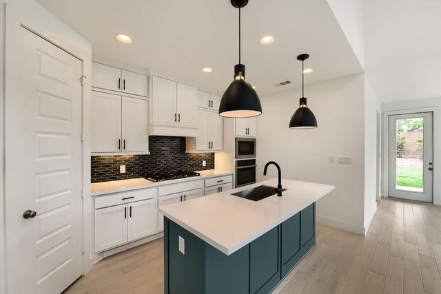 1505 Seeger DR, Pflugerville, TX 78660