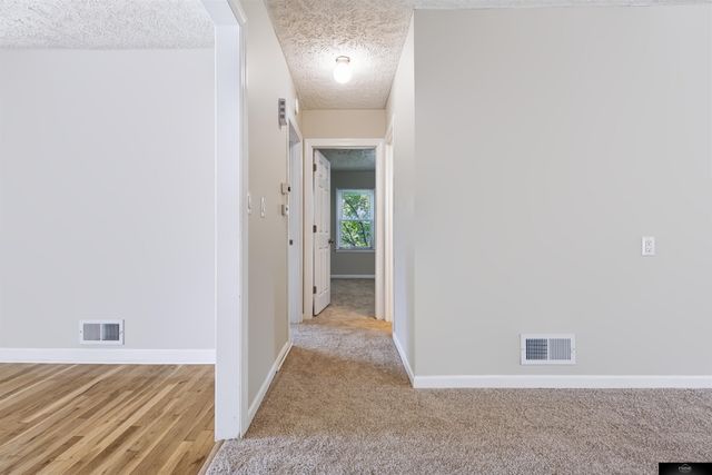 536 S 85th Street, Omaha, NE 68114