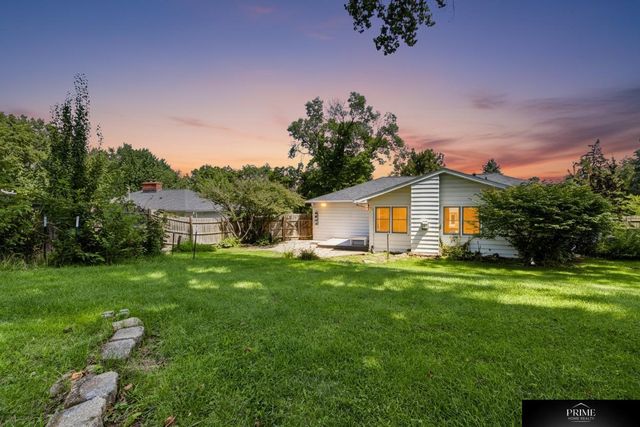 536 S 85th Street, Omaha, NE 68114