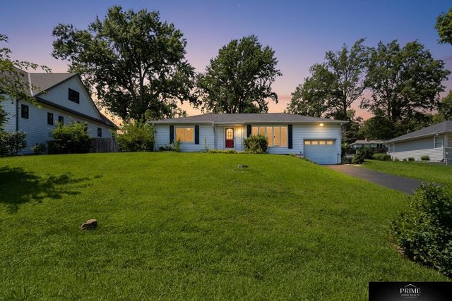536 S 85th Street, Omaha, NE 68114