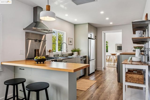 1340 Eighth St, Berkeley, CA 94710
