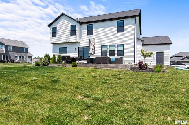 1904 Parthenon Court, Chatham, IL 62629
