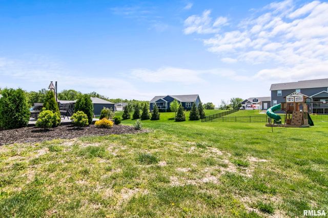 1904 Parthenon Court, Chatham, IL 62629