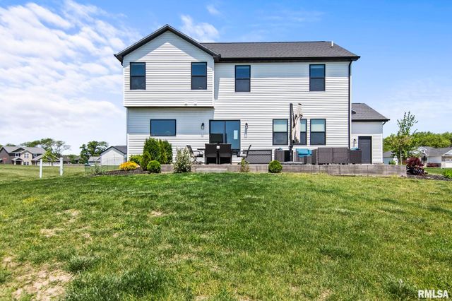 1904 Parthenon Court, Chatham, IL 62629