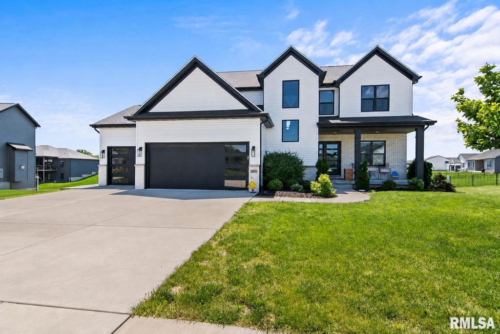 1904 Parthenon Court, Chatham, IL 62629