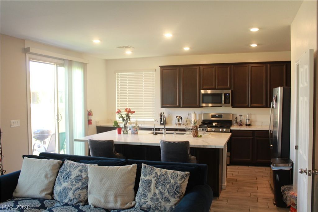 1010 Cliff Castle Avenue, North Las Vegas, NV 89081 — photo 3