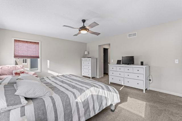 1026 Oakwood Road, Newport, MN 55055