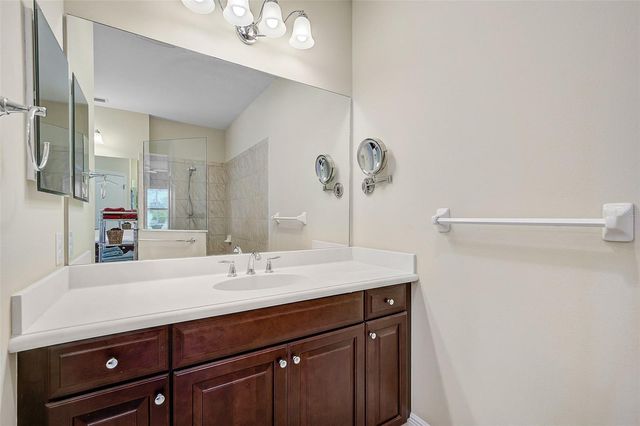 21605 AVON PARK COURT, Venice, FL 34293