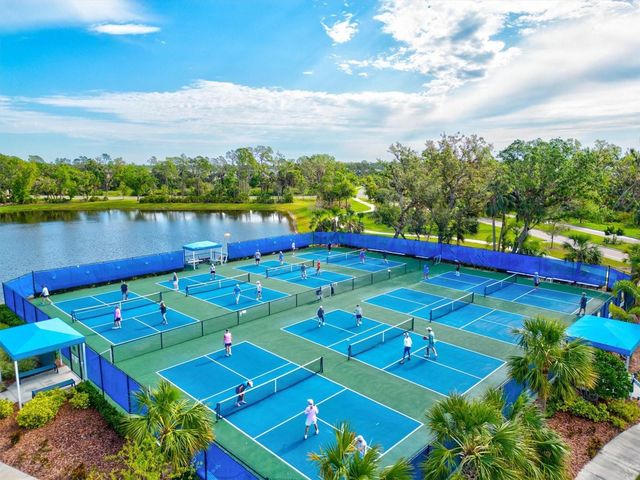 21605 AVON PARK COURT, Venice, FL 34293