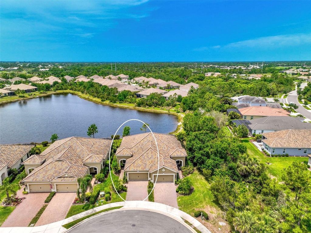 21605 AVON PARK COURT, Venice, FL 34293