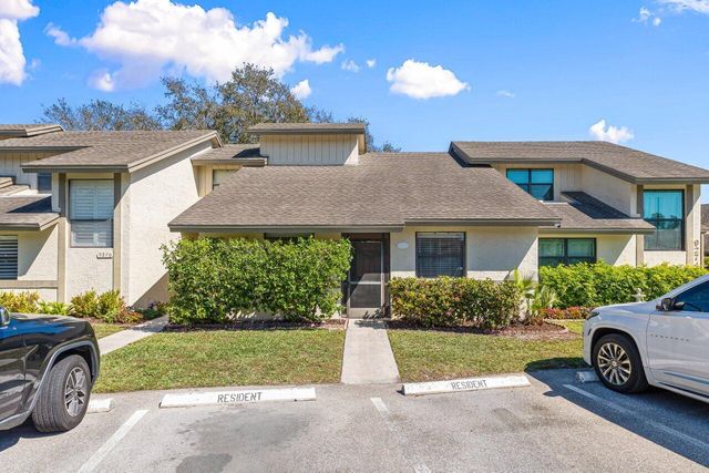 9272 Ketay Circle, Boca Raton, FL 33428