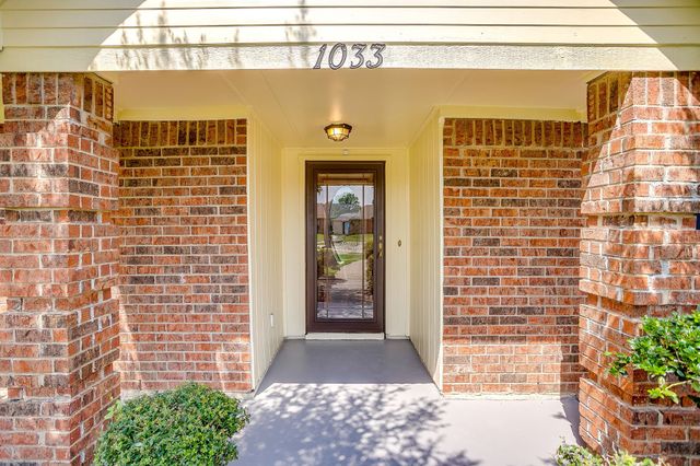 1033 Filmore Drive, Plano, TX 75025