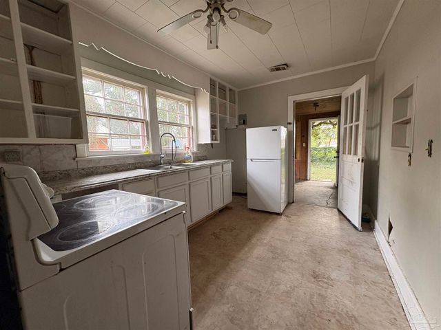 2519 W Desoto St, Pensacola, FL 32505