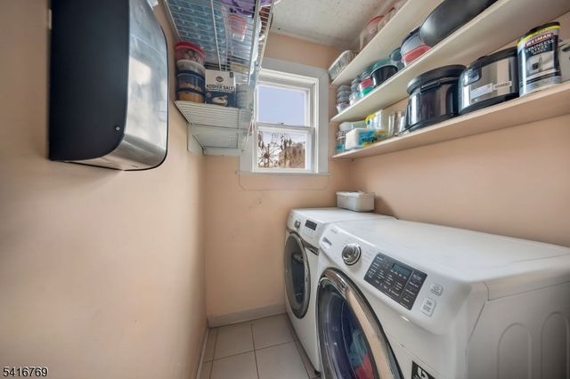 409 Hamilton St, Harrison Town, NJ 07029