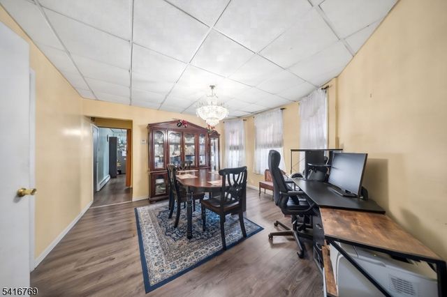 409 Hamilton St, Harrison Town, NJ 07029