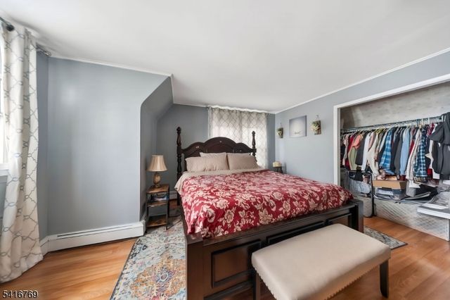 409 Hamilton St, Harrison Town, NJ 07029