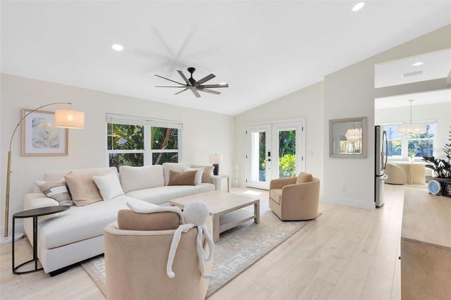 830 HOPE AVENUE, New Smyrna Beach, FL 32169