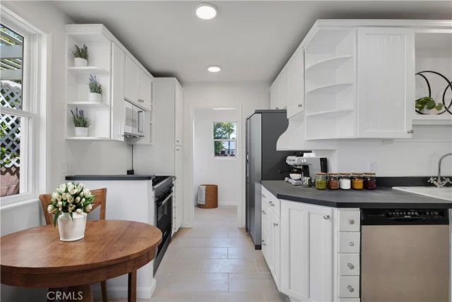 8207 White Oak Avenue, Reseda, CA 91335