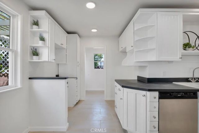 8207 White Oak Avenue, Reseda, CA 91335