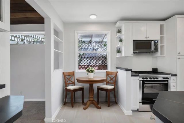 8207 White Oak Avenue, Reseda, CA 91335