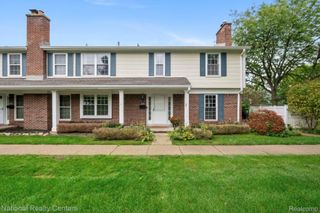 42142 Roscommon Street, Novi, MI 48167