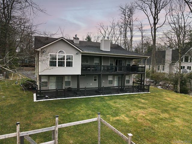 61 Lake Shore Drive W, Rock Hill, NY 12775