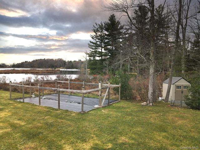 61 Lake Shore Drive W, Rock Hill, NY 12775