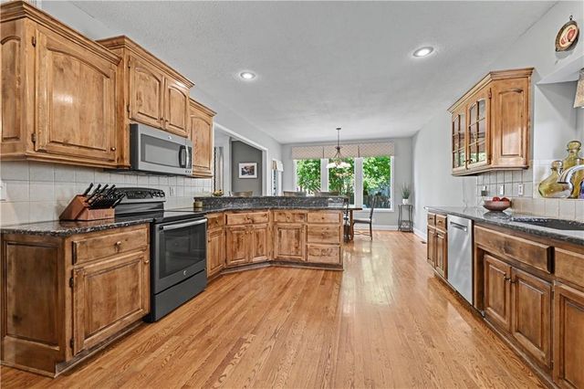 16140 S Brookfield Street, Olathe, KS 66062