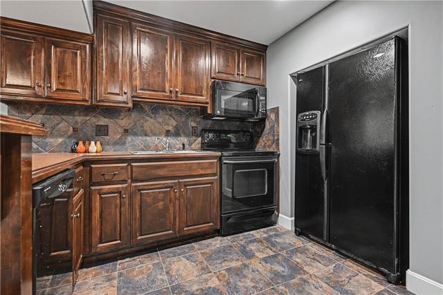 16140 S Brookfield Street, Olathe, KS 66062