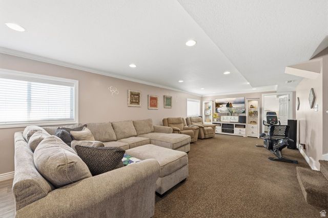 1055 S 1000 W, Clearfield, UT 84015