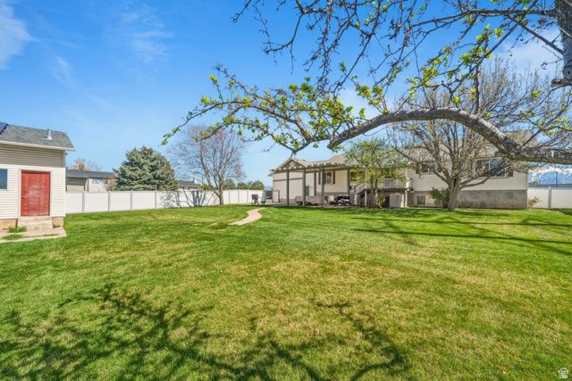 1055 S 1000 W, Clearfield, UT 84015