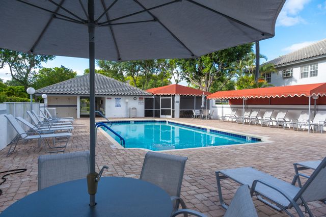 11570 Briarwood Circle 4, Boynton Beach, FL 33437