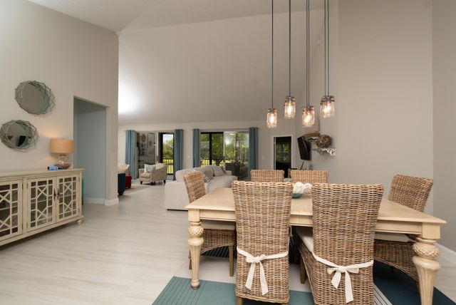 11570 Briarwood Circle 4, Boynton Beach, FL 33437