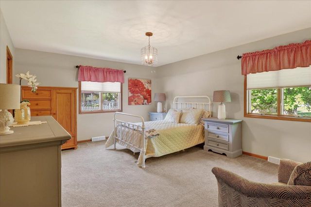 800 King Street, Stoughton, WI 53589